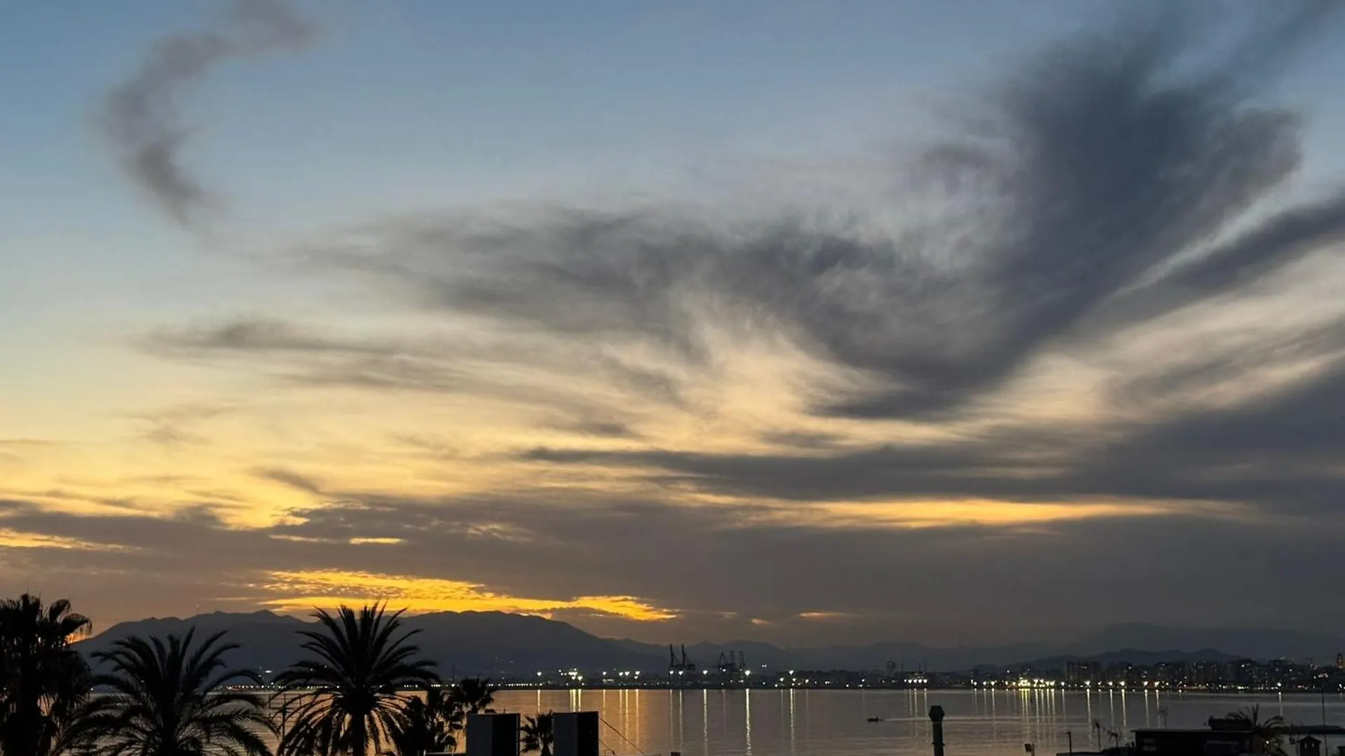Livemalaga Terrace & Beach Grand House Spain